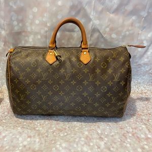 SOLD-Louis Vuitton Speedy 40 with Lock & Key! Great Condition!